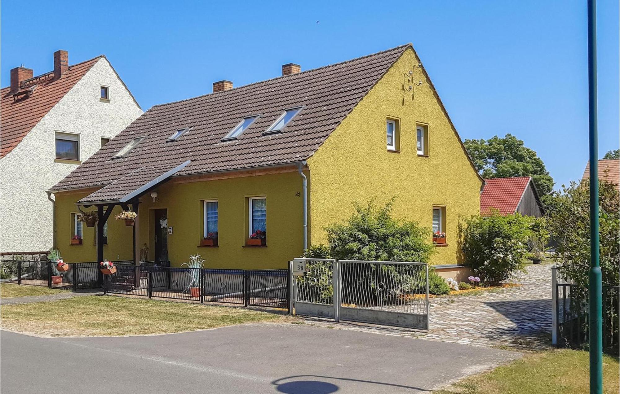 Nice Home In Neu Zauche Ot Caminche With Wifi Caminchen Exterior foto